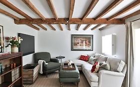 Two Rose Walk Cottage Cotswolds
